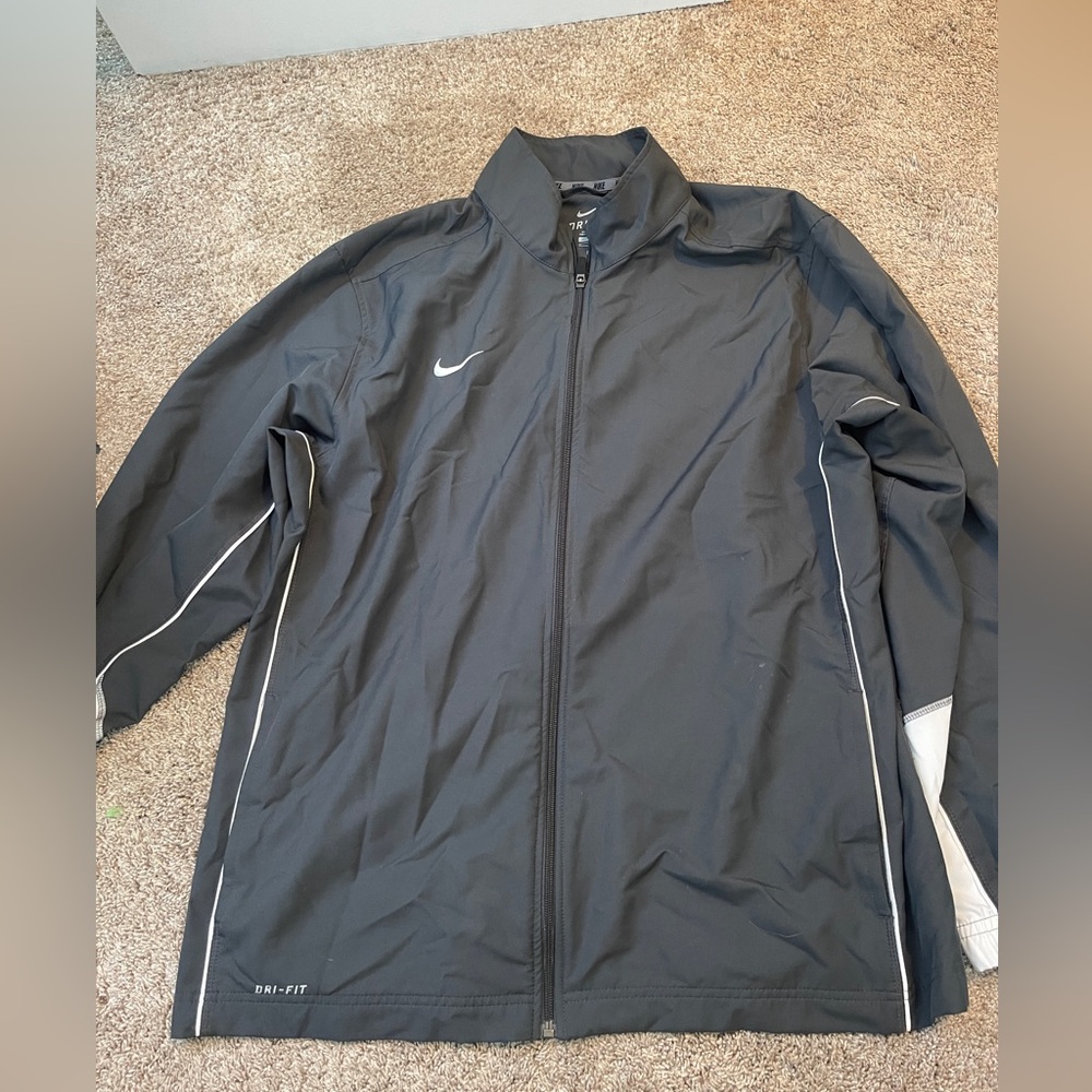 Nike Men's Black and Gray Windbreaker